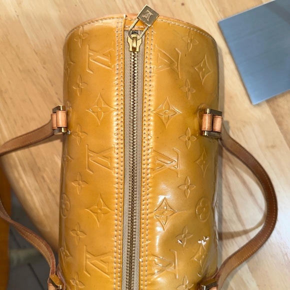 Louis Vuitton Gold Barrel Shoulder Bag 
One Shot Look at Photos Please - Picture 9 of 9
